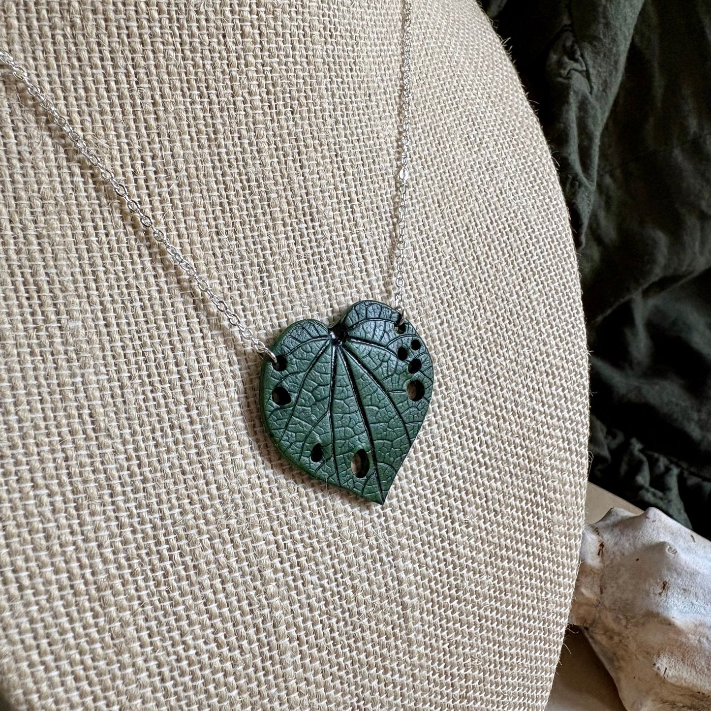 KawaKawa Pendant 3cm - Fine Silver Chain