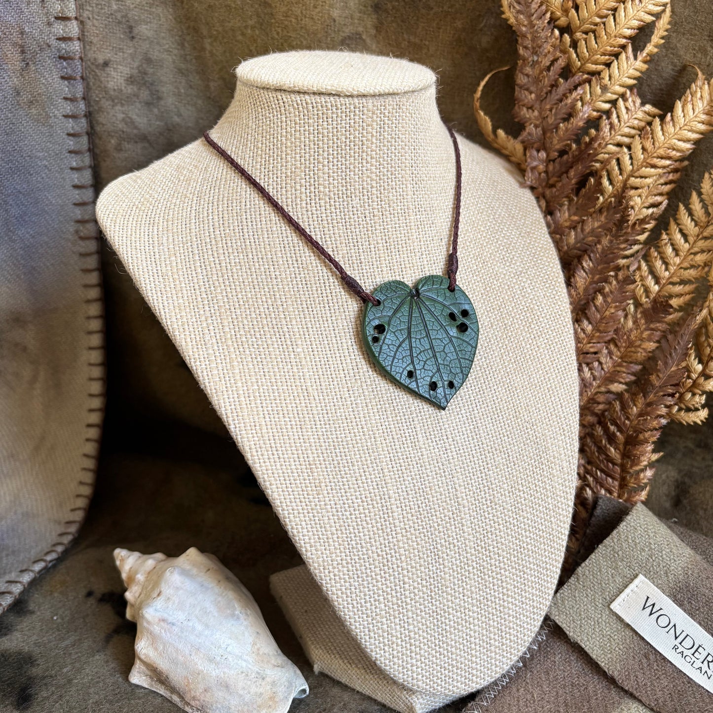 Kawakawa Necklace 4.5cm - Brown cord