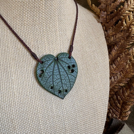Kawakawa Necklace 4.5cm - Brown cord