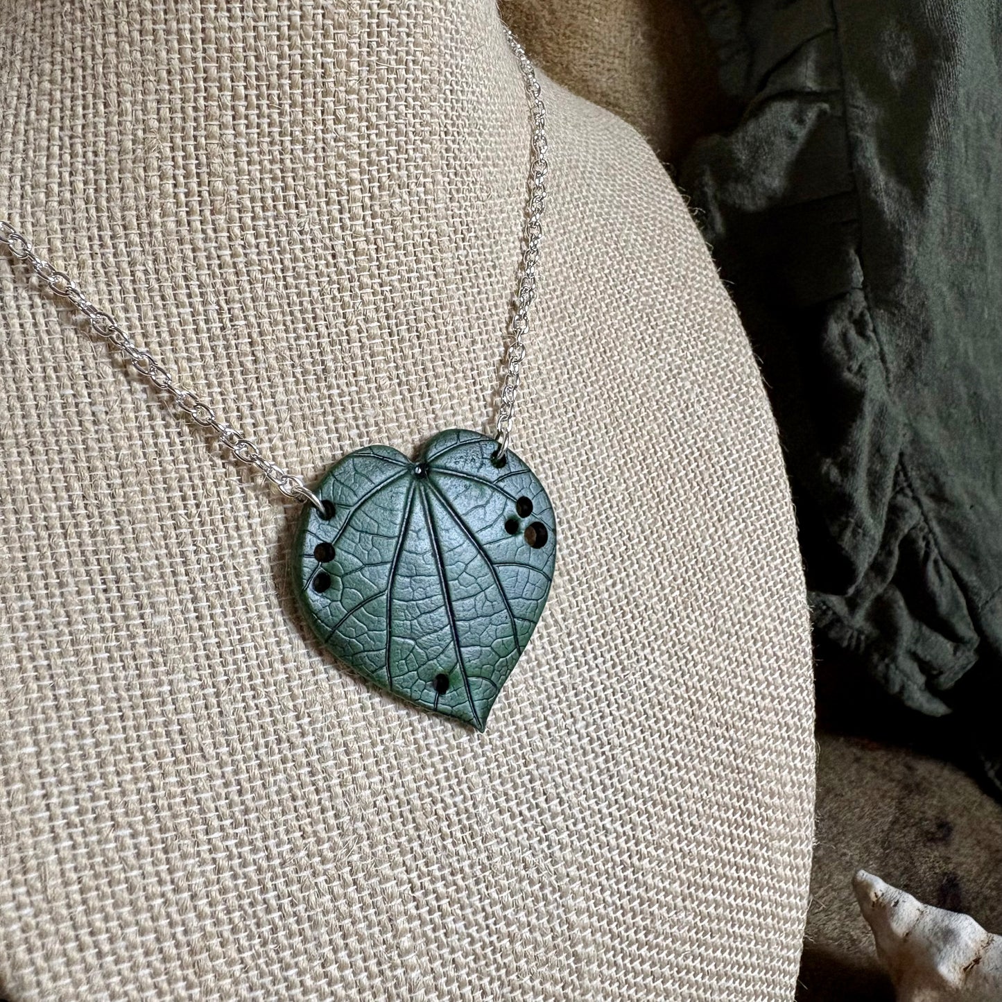 KawaKawa Pendant 3cm - Silver Belcher Chain