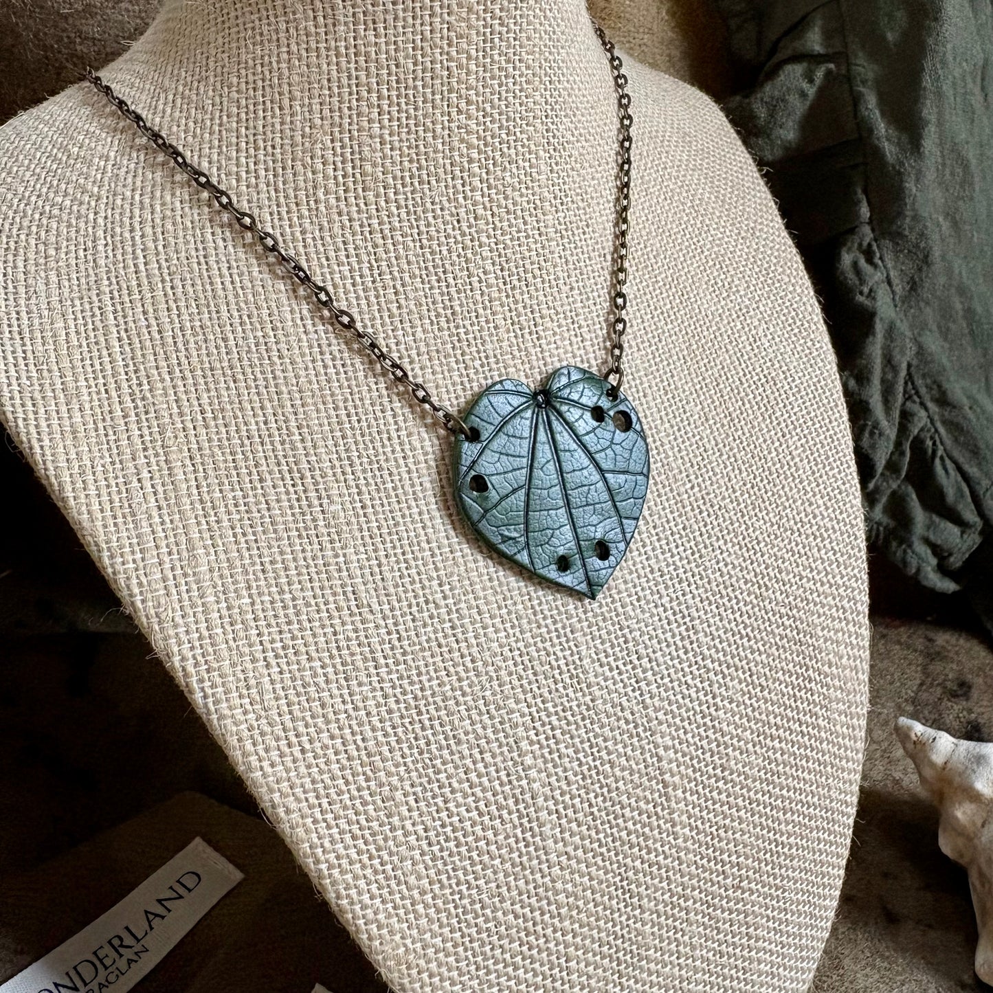KawaKawa Pendant 3cm - Bronze Belcher Chain
