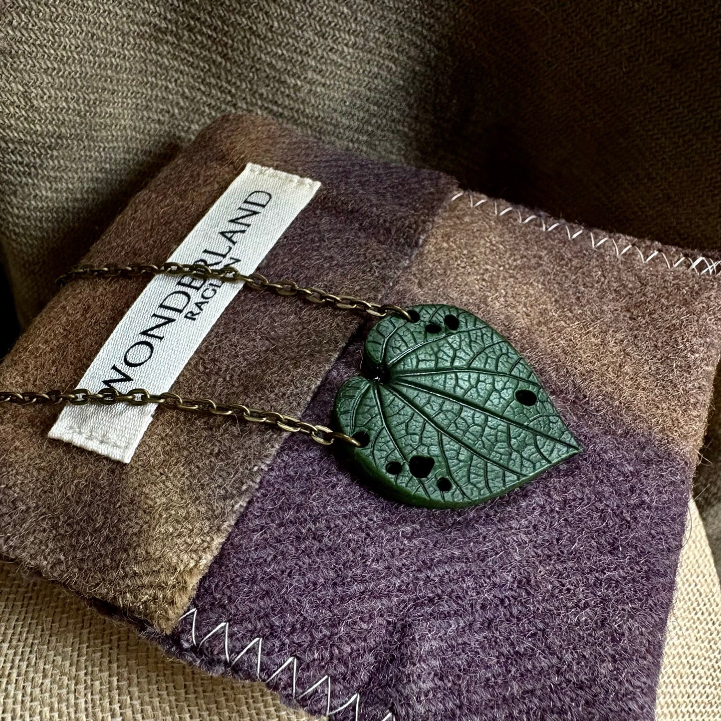 KawaKawa Pendant 3cm - Bronze Belcher Chain