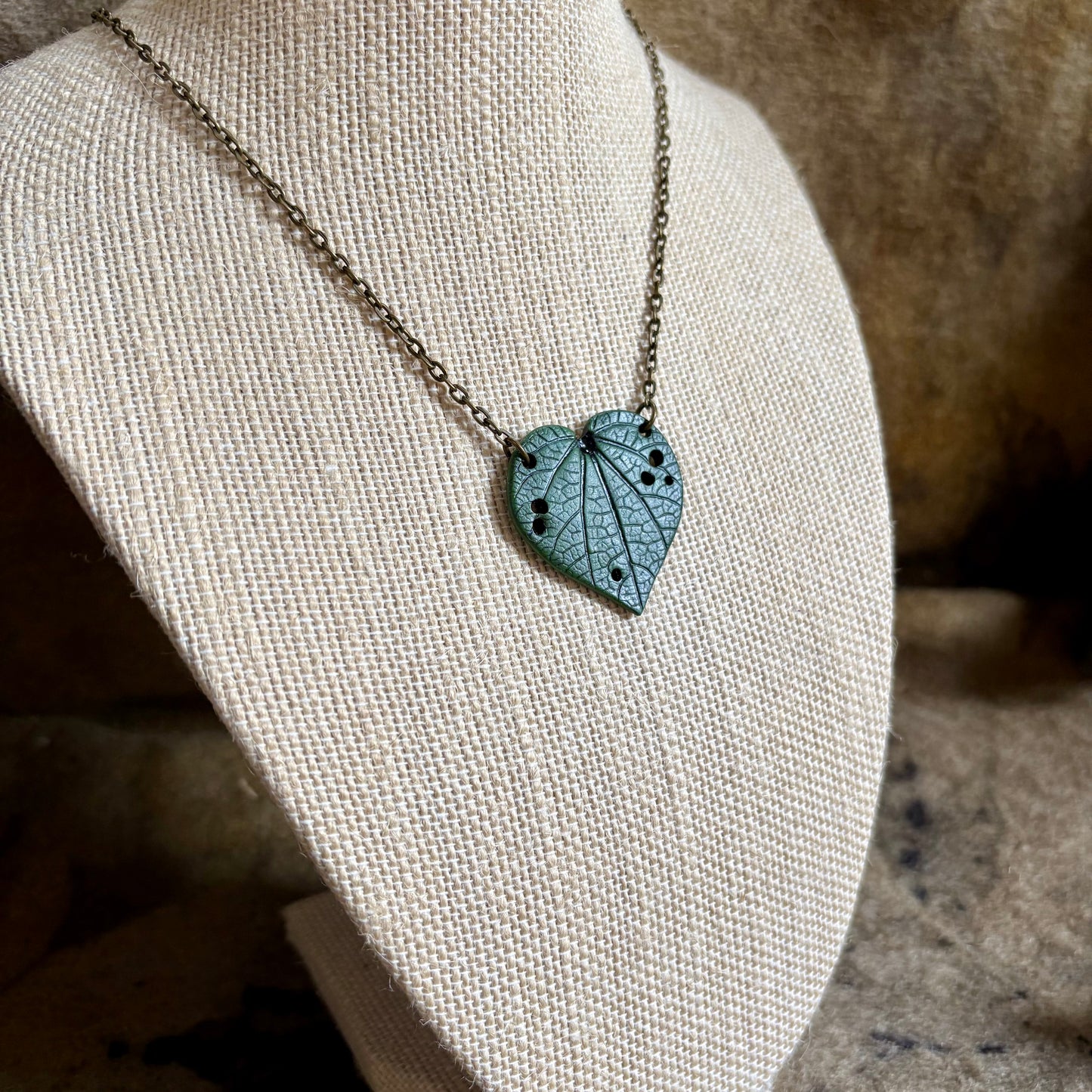KawaKawa Pendant 3cm - Bronze Belcher Chain