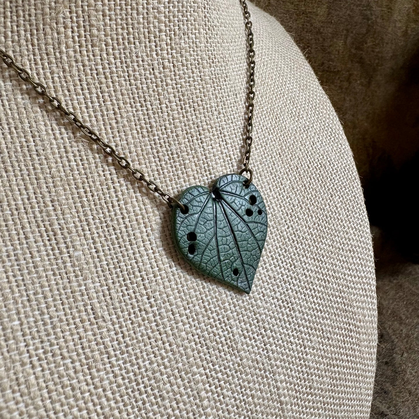 KawaKawa Pendant 3cm - Bronze Belcher Chain