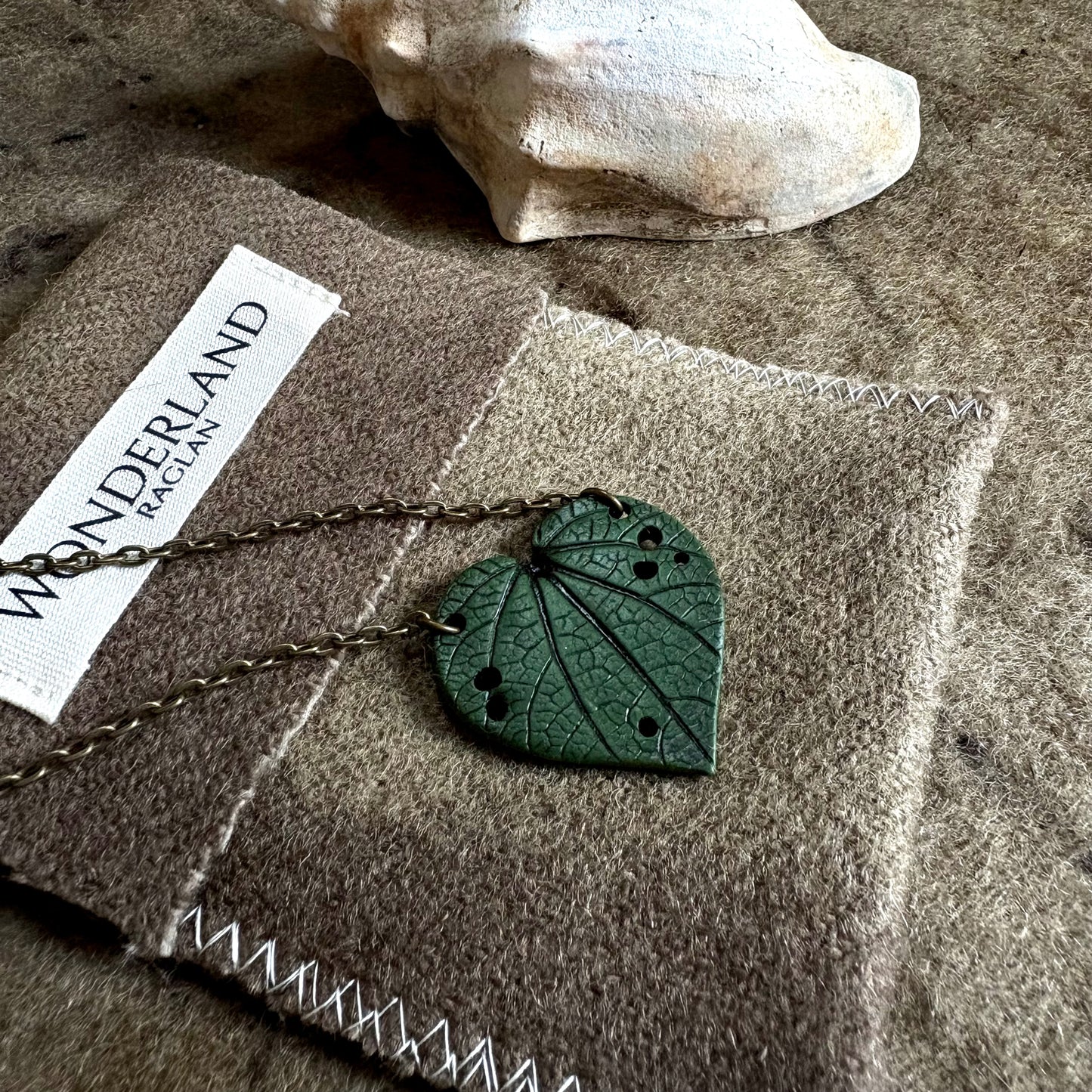 KawaKawa Pendant 3cm - Bronze Belcher Chain