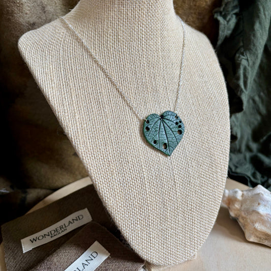 KawaKawa Pendant 3cm - Fine Silver Chain