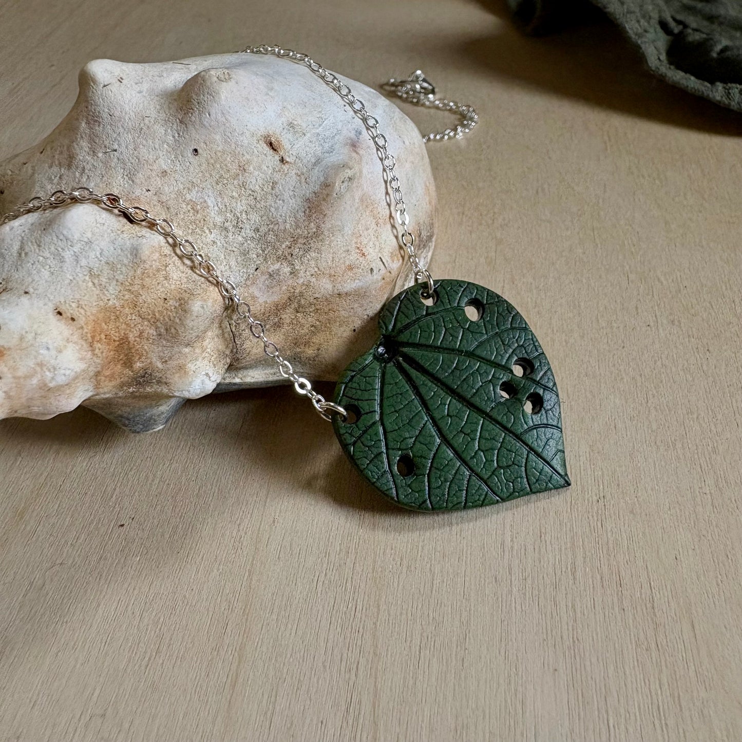KawaKawa Pendant 3cm - Fine Silver Chain